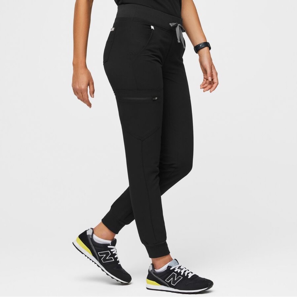 Black Figs Zamora Jogger Scrub Pants